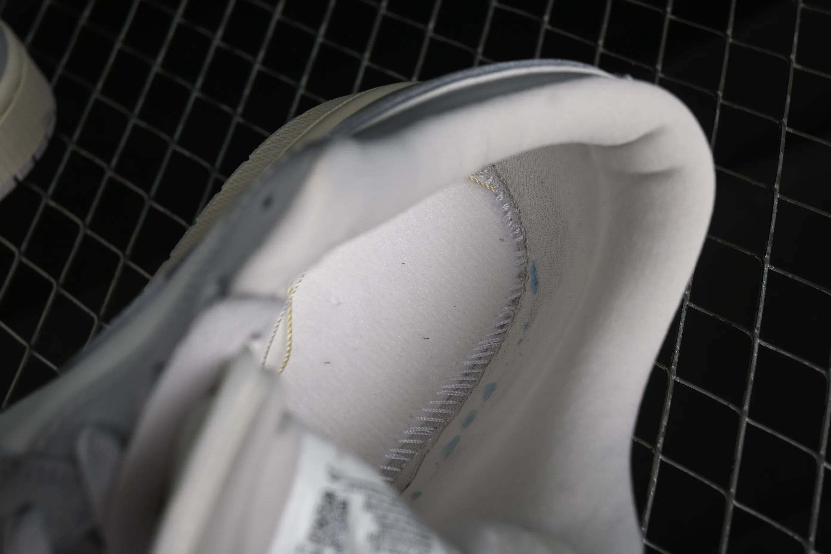 All categories Air Jordan Jordan series basketball shoes Air Jordan 1 Low G version pure original Air Jordan 1 Low AJ1 Joe 1 white gray low-top cultural casual sneakers DC0774-103